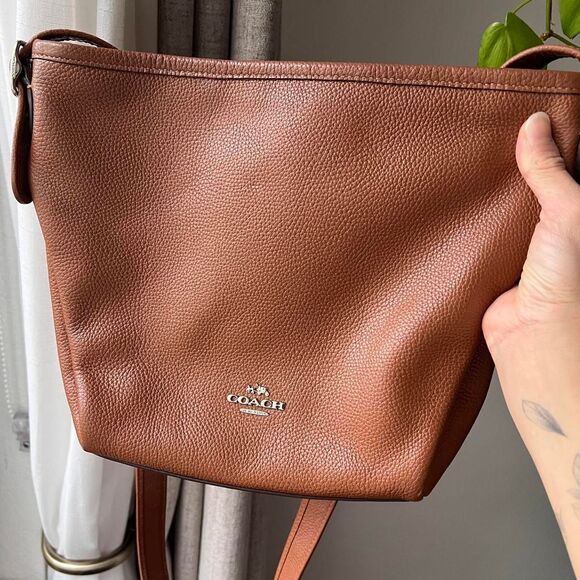 Coach Classic Leather Shoulder Bag – Cognac Brown - Picture 1 of 8